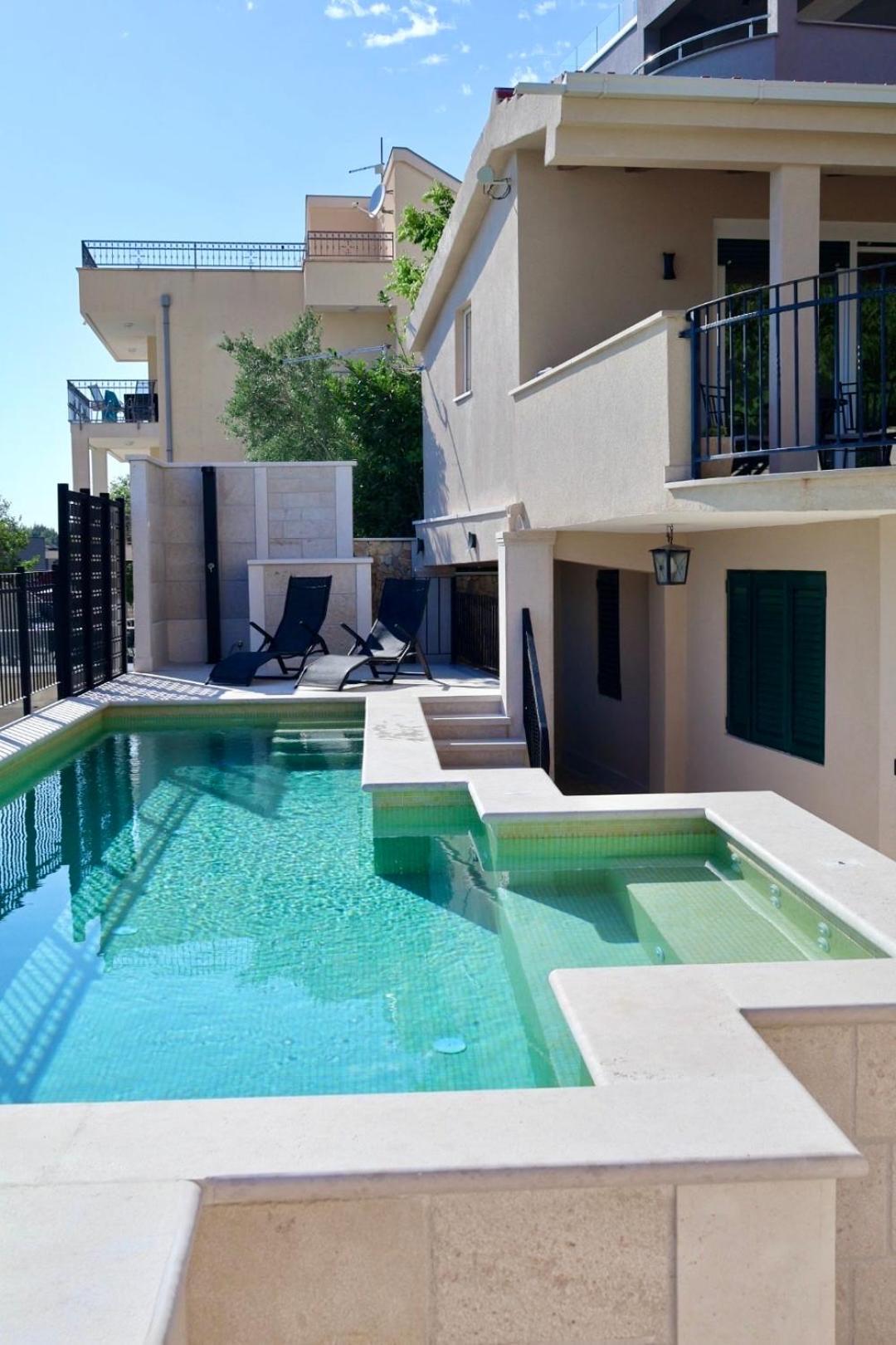 Villa Gv - With Magnapool Makarska